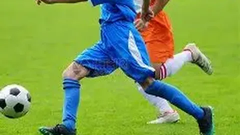 陈露公布对话记录，霍尊现身机场，父亲火风热情迎接