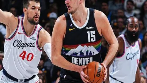 《阿扎尔回忆童年：钟情米兰绿茵场，见证C罗梅西共创足球传奇》